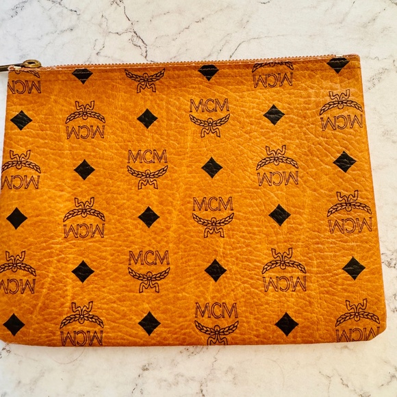 Vintage MCM pouch Authentic - Picture 1 of 4